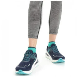 Icebreaker Women's Fastray High Rise Tights Gridlines - Leggings -Rip Curl-Laden icebreaker womens fastray high rise tights gridlines leggings detail 7