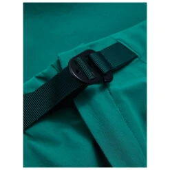 Peak Performance Women's Vislight Light Shorts - Shorts -Rip Curl-Laden peak performance womens vislight light shorts shorts detail 4