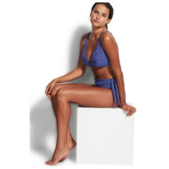 Seafolly Women's Cleo DD Fixed Tri Bra - Bikini-Top 10 Seafolly Women's Cleo DD Fixed Tri Bra - Bikini-Top -Rip Curl-Laden seafolly womens cleo dd fixed tri bra bikini top detail 4